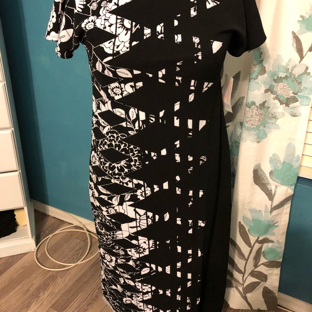 Lularoe Side Dipped Maria XXS